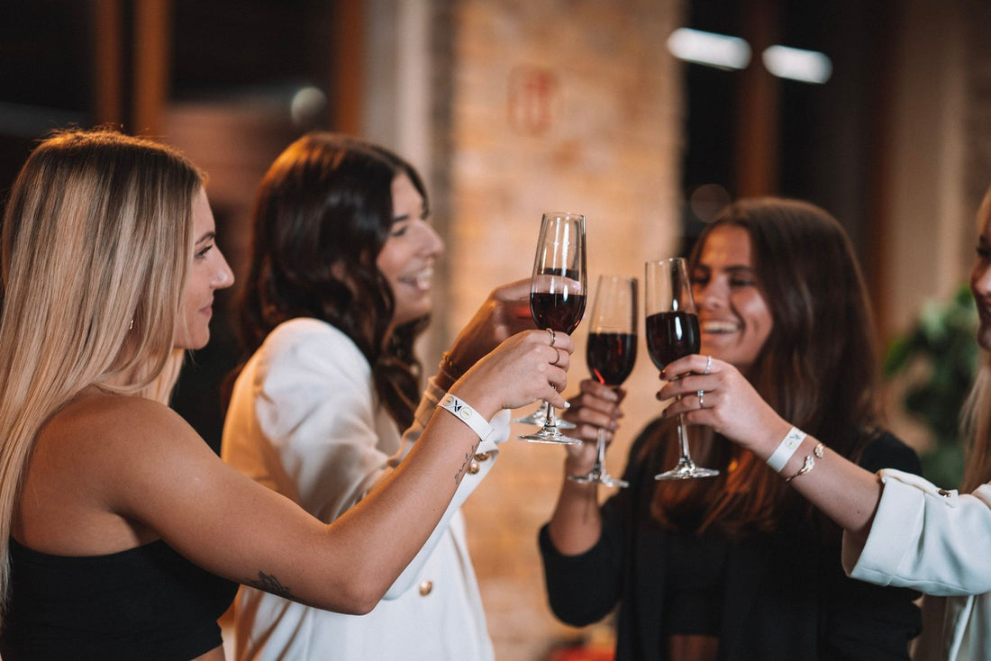 Hvordan oppdage dop i drink – tegn du må vite